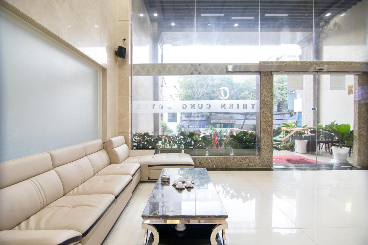 Reddoorz Plus Near Lotte Mart Cong Hoa 胡志明市 外观 照片
