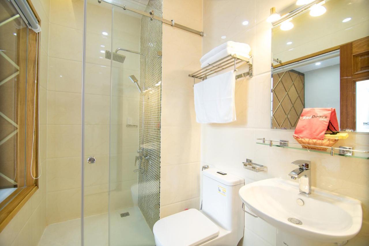 Reddoorz Plus Near Lotte Mart Cong Hoa 胡志明市 外观 照片