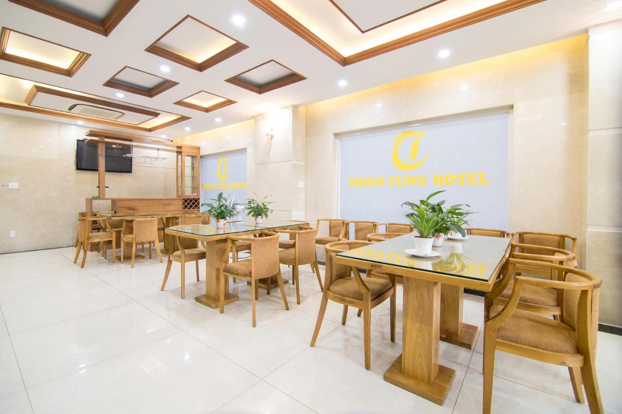 Reddoorz Plus Near Lotte Mart Cong Hoa 胡志明市 外观 照片