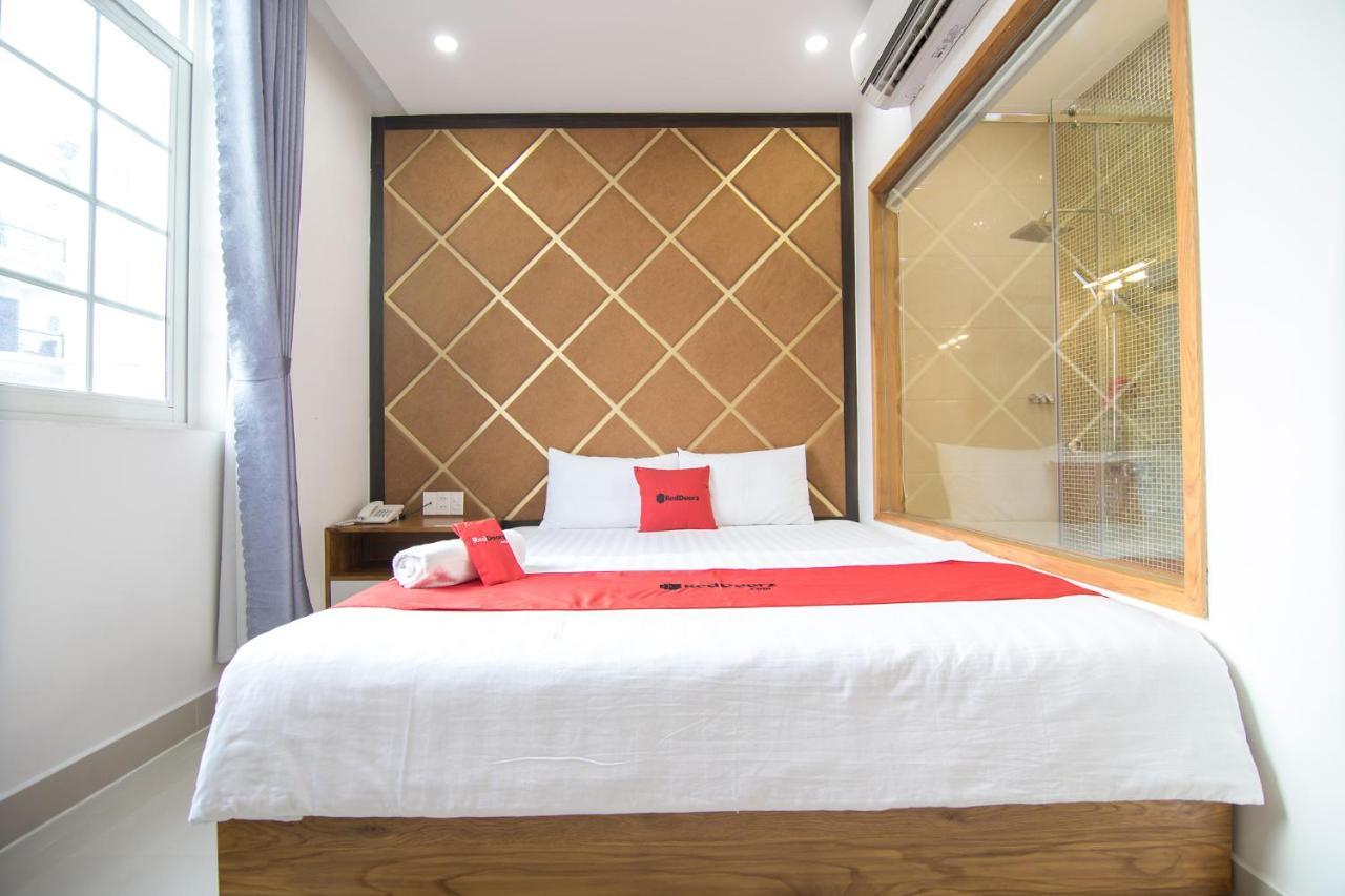 Reddoorz Plus Near Lotte Mart Cong Hoa 胡志明市 外观 照片